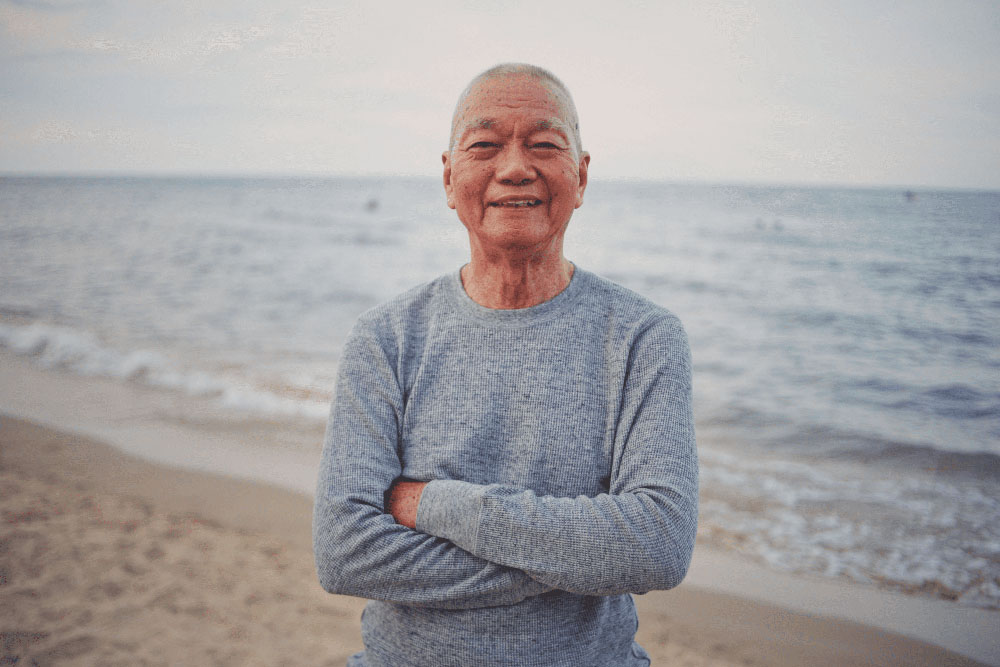 Confident senior man with healthy smile, highlighting long-term dental care and Periodontal treatment